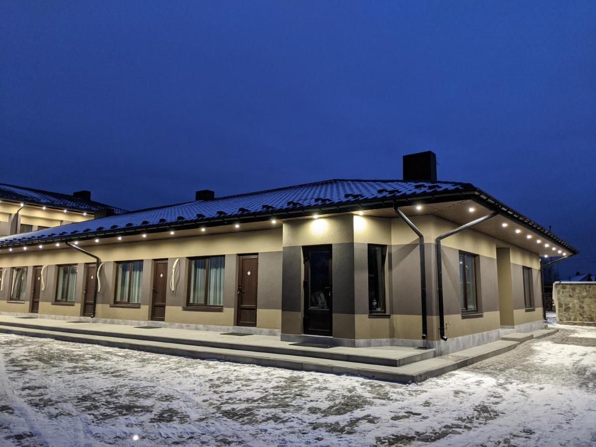 Karavan Hotel Bila Krynytsya  Ngoại thất bức ảnh