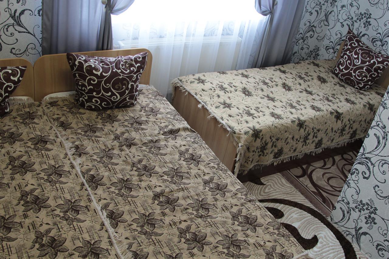 Karavan Hotel Bila Krynytsya  Ngoại thất bức ảnh