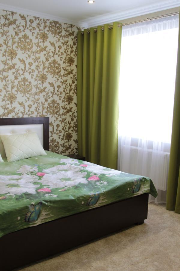 Karavan Hotel Bila Krynytsya  Ngoại thất bức ảnh