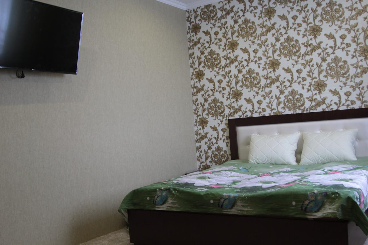 Karavan Hotel Bila Krynytsya  Ngoại thất bức ảnh