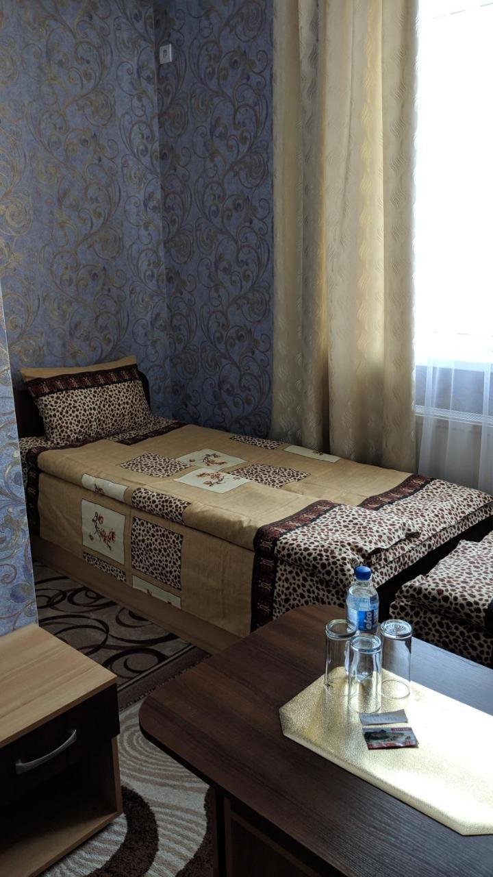 Karavan Hotel Bila Krynytsya  Ngoại thất bức ảnh