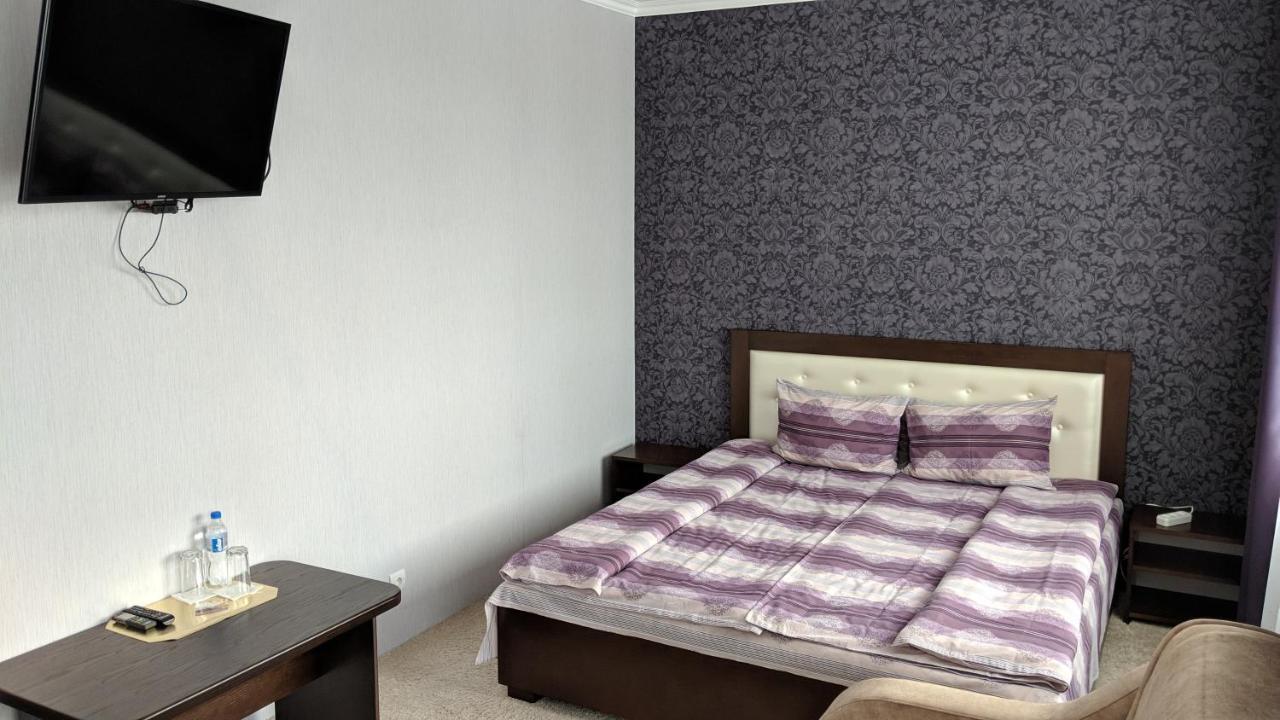Karavan Hotel Bila Krynytsya  Ngoại thất bức ảnh