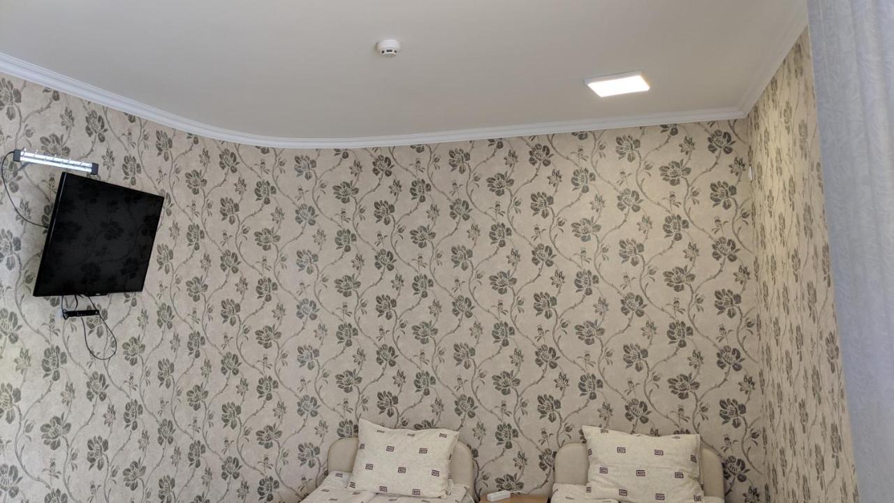 Karavan Hotel Bila Krynytsya  Ngoại thất bức ảnh