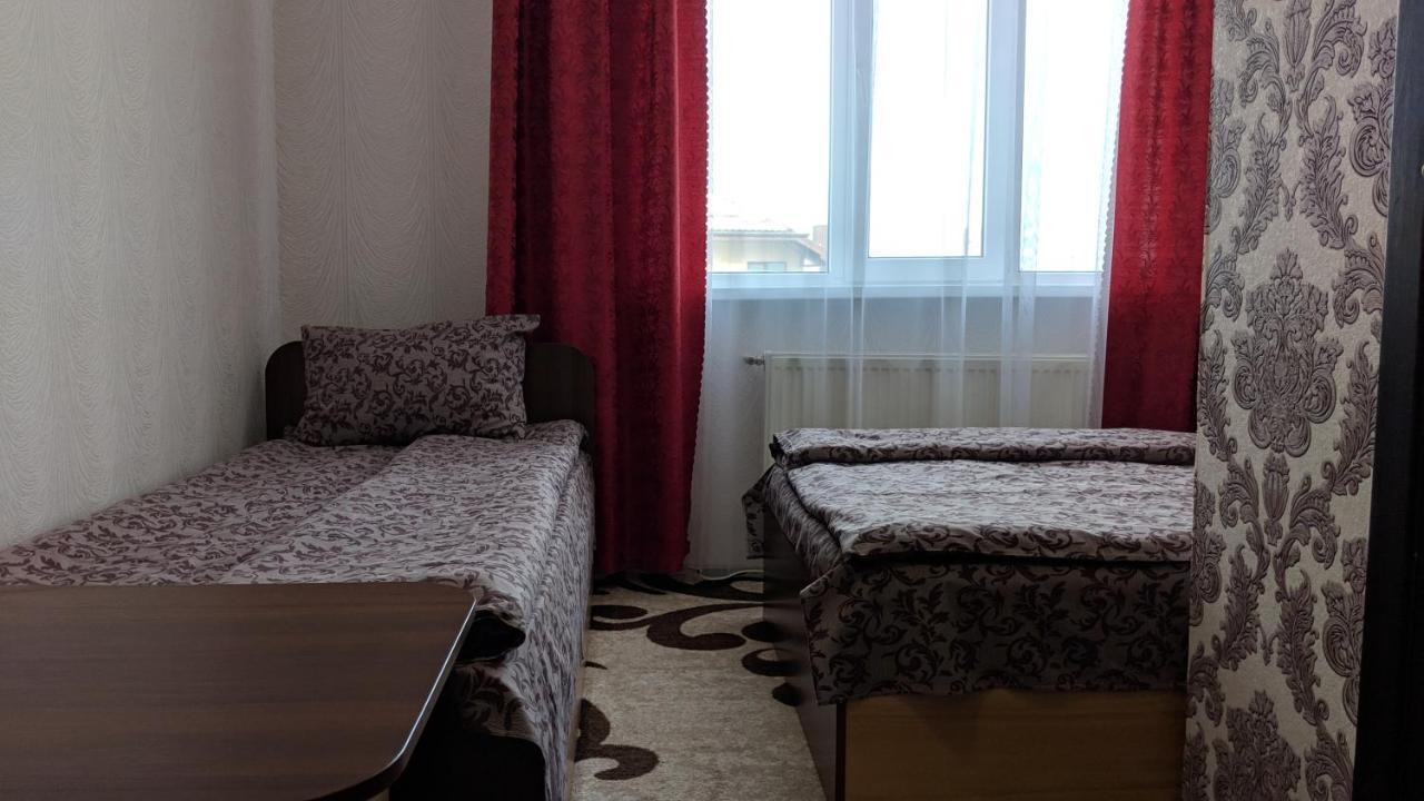 Karavan Hotel Bila Krynytsya  Ngoại thất bức ảnh