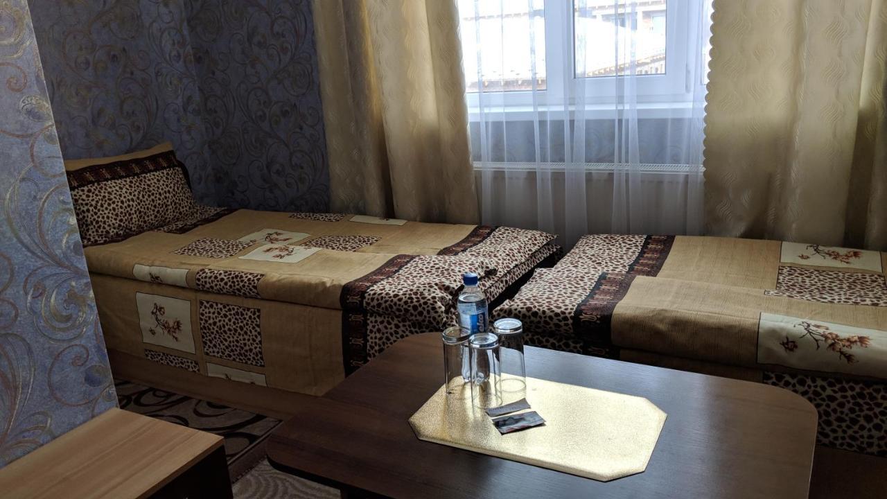 Karavan Hotel Bila Krynytsya  Ngoại thất bức ảnh
